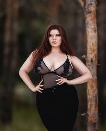 These MILFs can spread