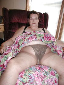 Amazing asian mature in