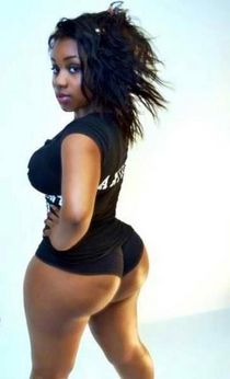nicki minaj naked